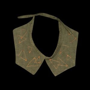 Giraffe kids bib necklace army green color with orange design